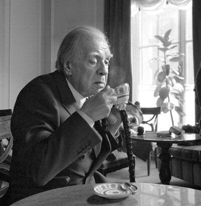 Borges drinking tea 1975