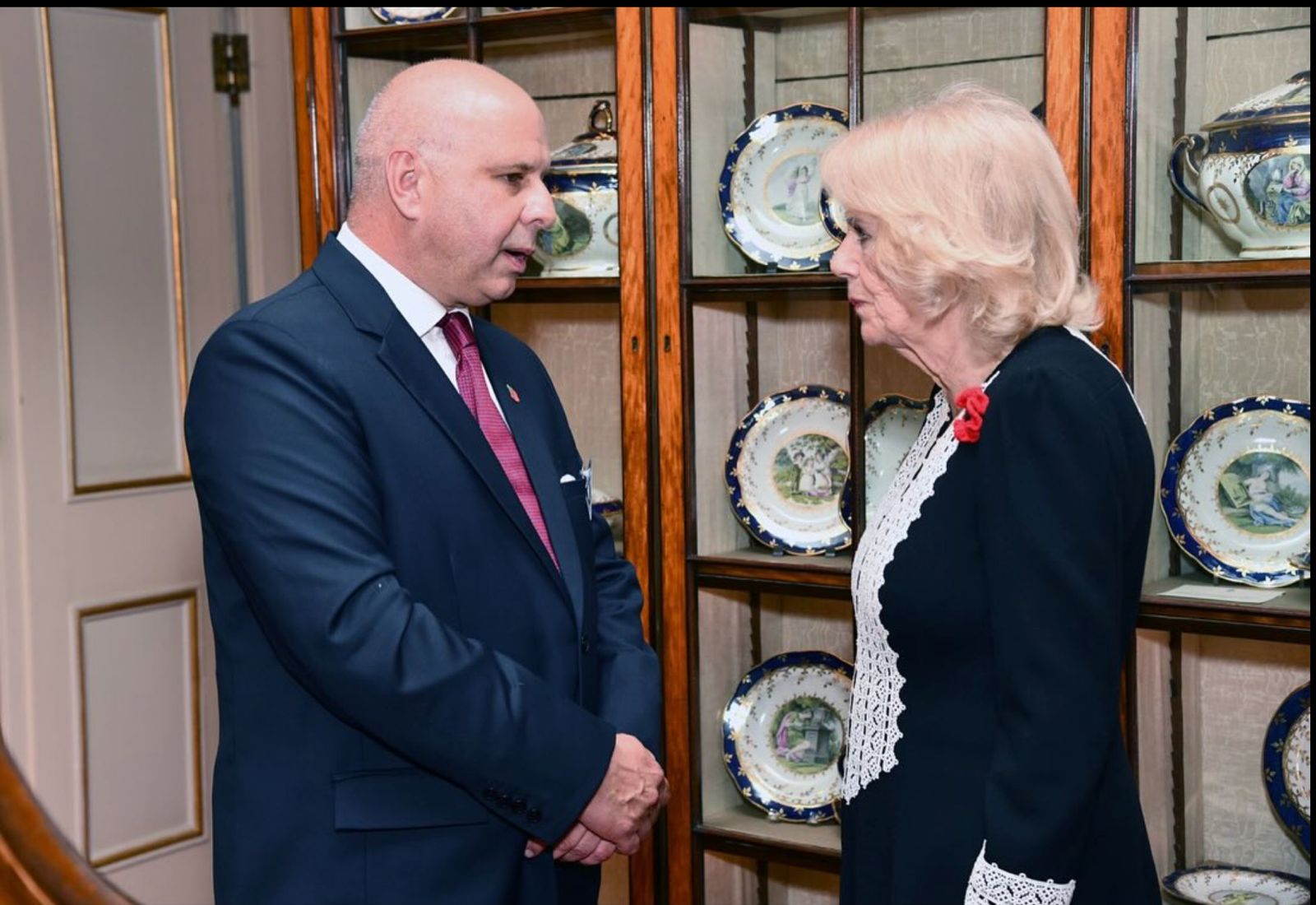 Tahir Shah in conversation with Her Majesty, Queen Camilla